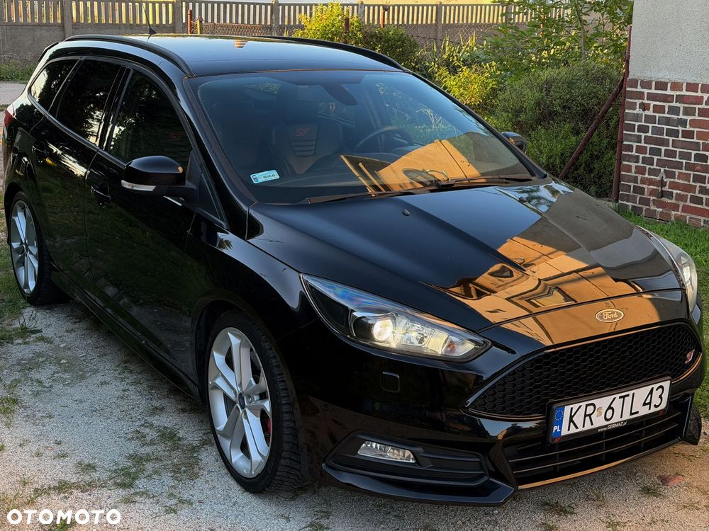 Ford Focus 2.0 EcoBoost ST-2 - 11
