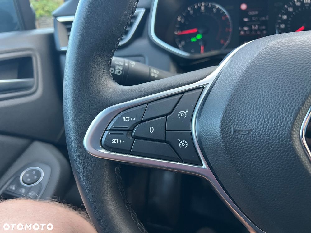 Renault Clio TCe 100 EXPERIENCE - 36
