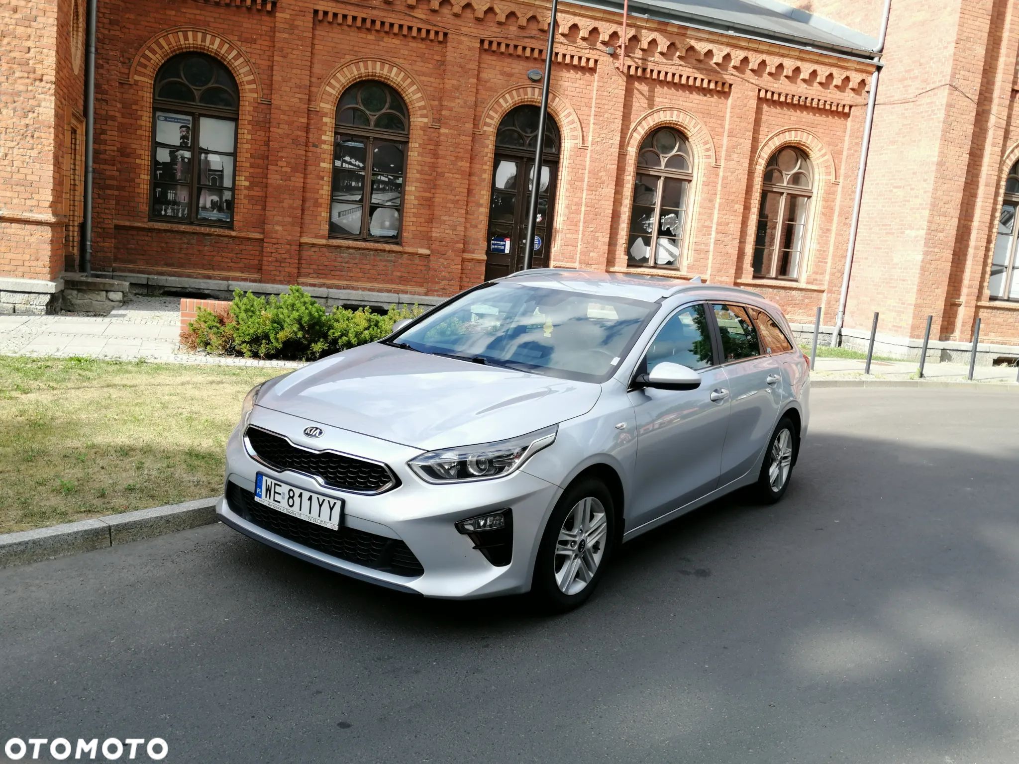 Kia Ceed 1.6 CRDi SCR L Business Line - 1