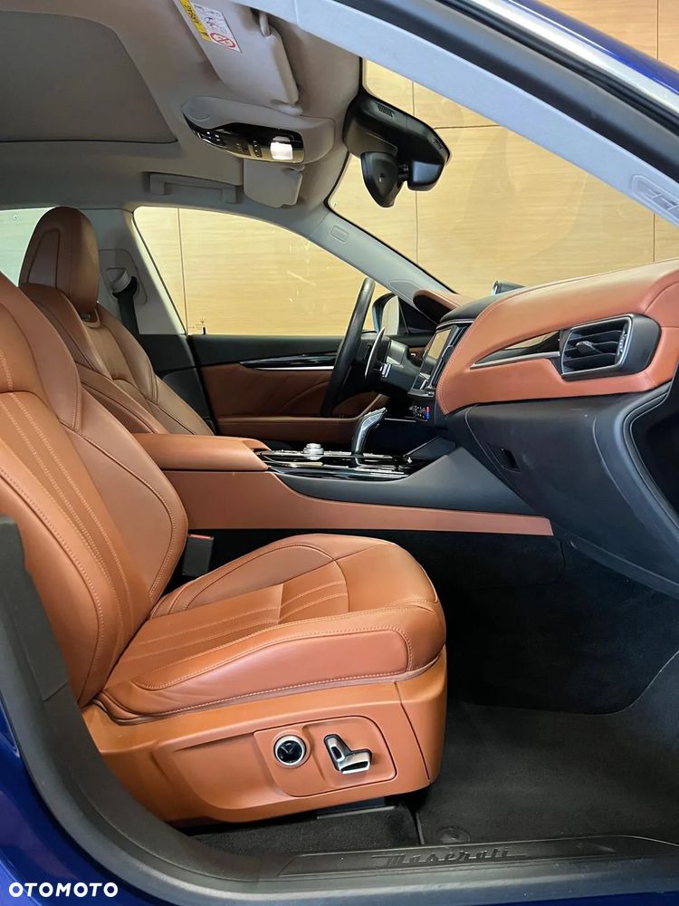 Maserati Levante ver-mhev-gt - 8