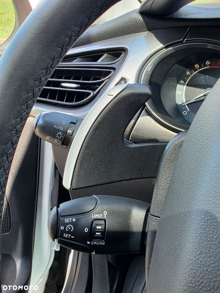 Citroën C3 1.4 VTi Exclusive MAP - 15