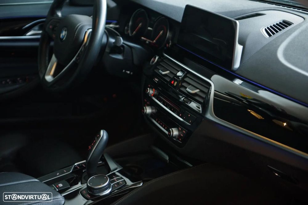 BMW 530 - 24