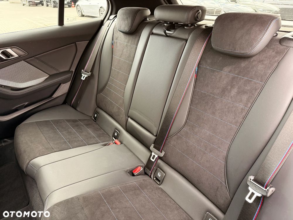 BMW Seria 1 120 - 32
