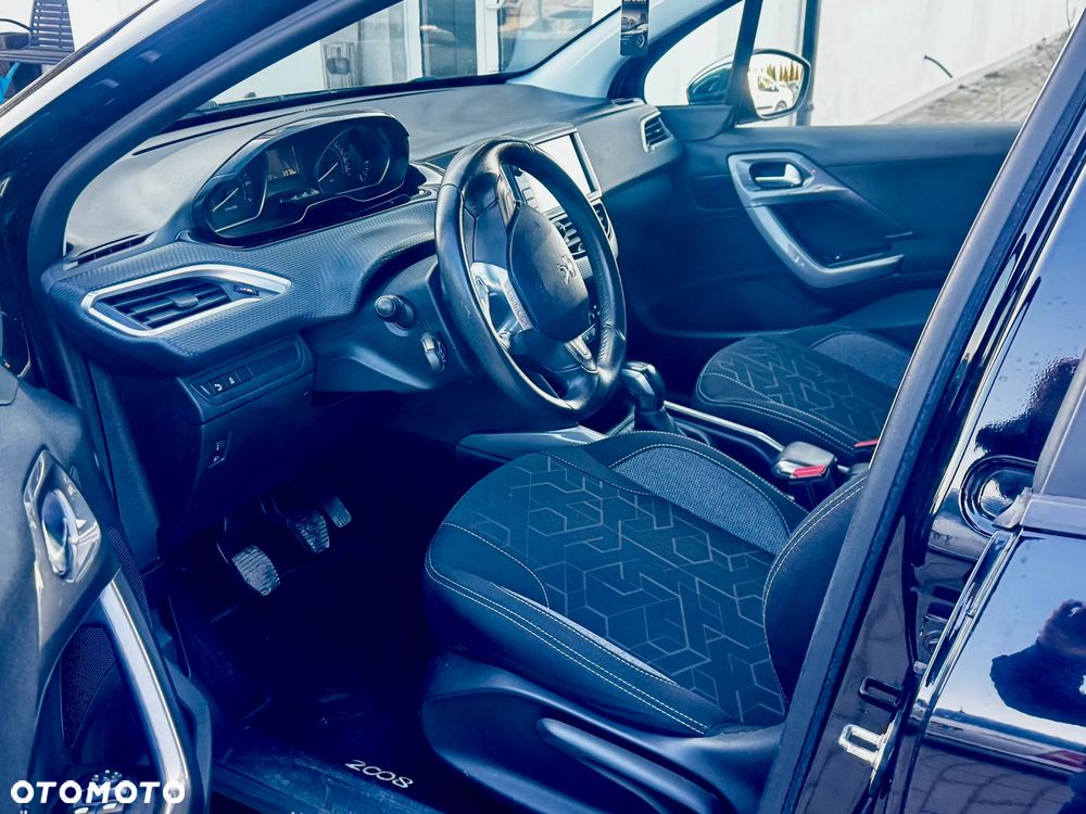 Peugeot 2008 - 7