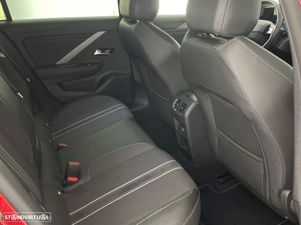 Opel Astra 1.5 D GS Line Aut. - 24