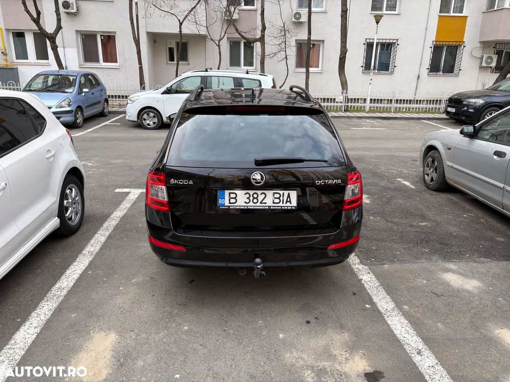 Skoda Octavia 2.0 TDI DSG Style - 2