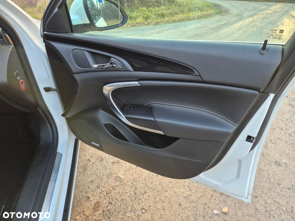 Opel Insignia - 21