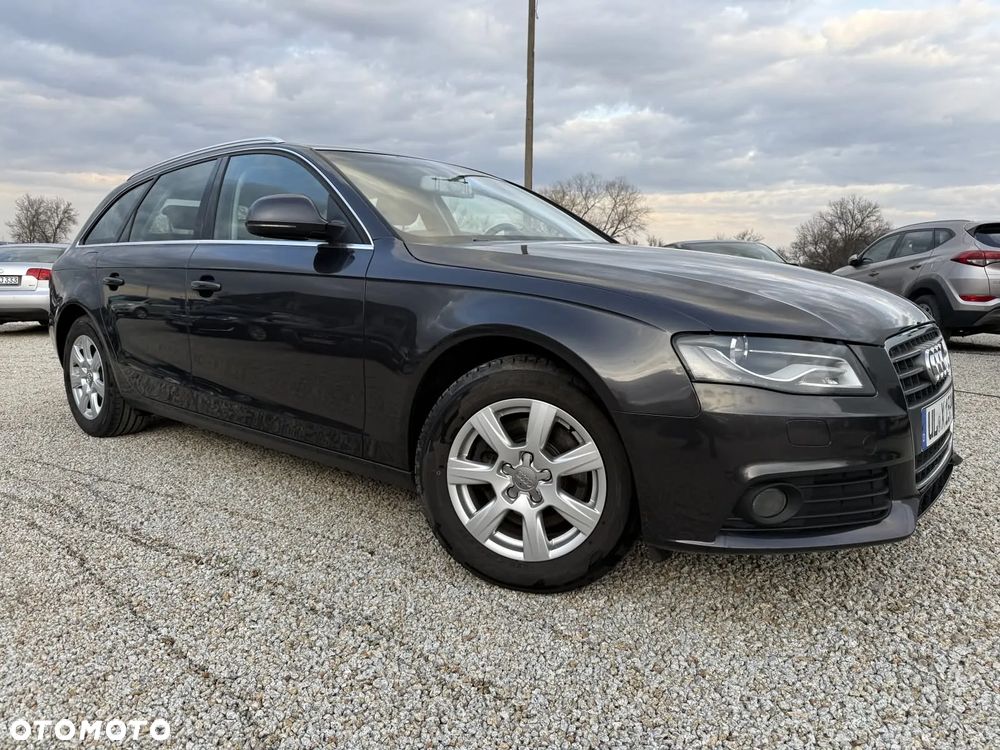 Audi A4 Avant 2.0 TFSI Attraction - 2