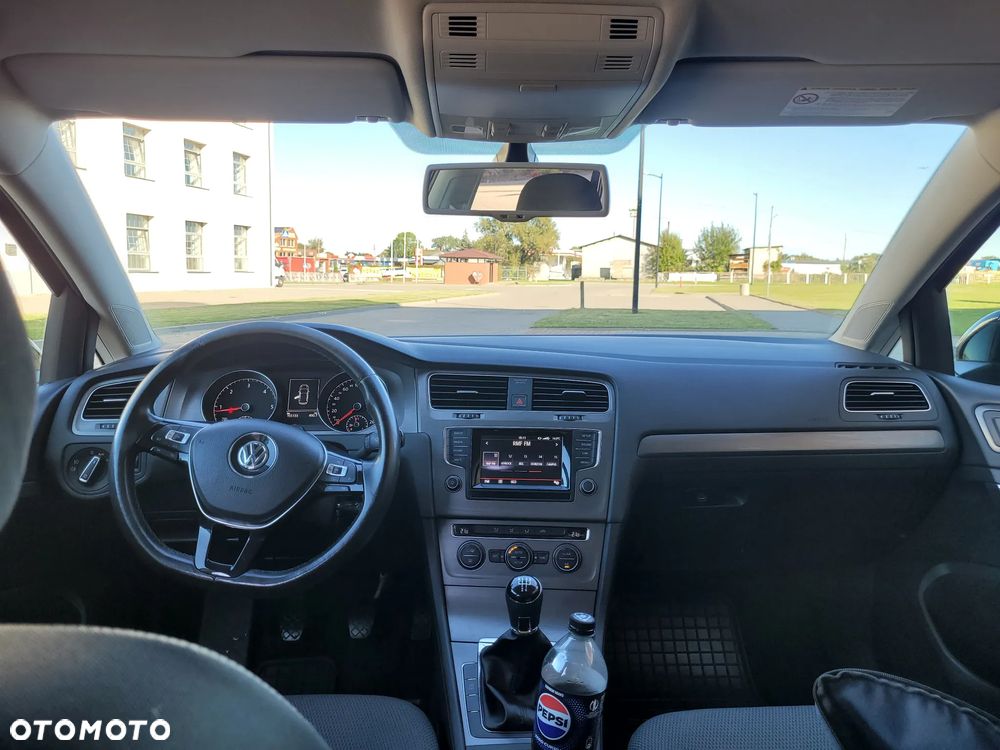Volkswagen Golf - 9