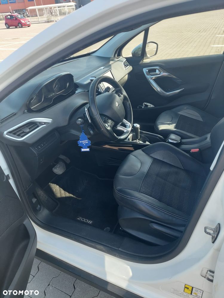 Peugeot 2008 PureTech 82 ETG5 STOP&START Allure - 7