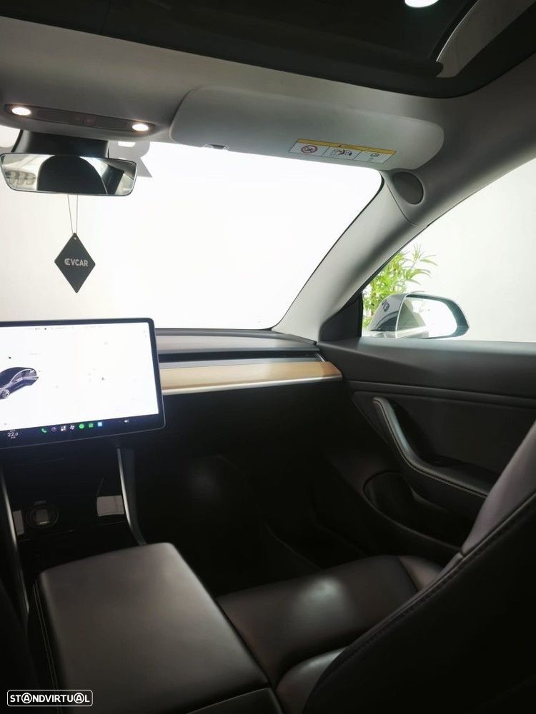Tesla Model 3 Long Range AWD Dual Motor - 18
