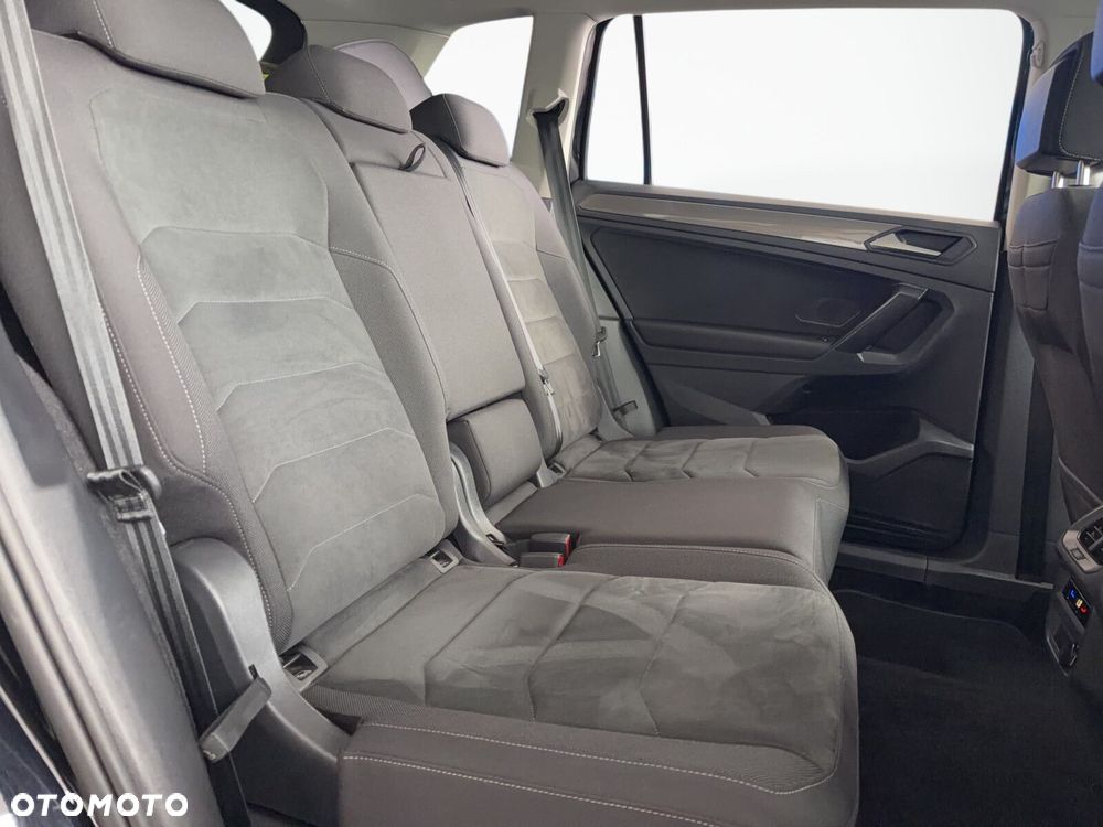 Volkswagen Tiguan Allspace - 17
