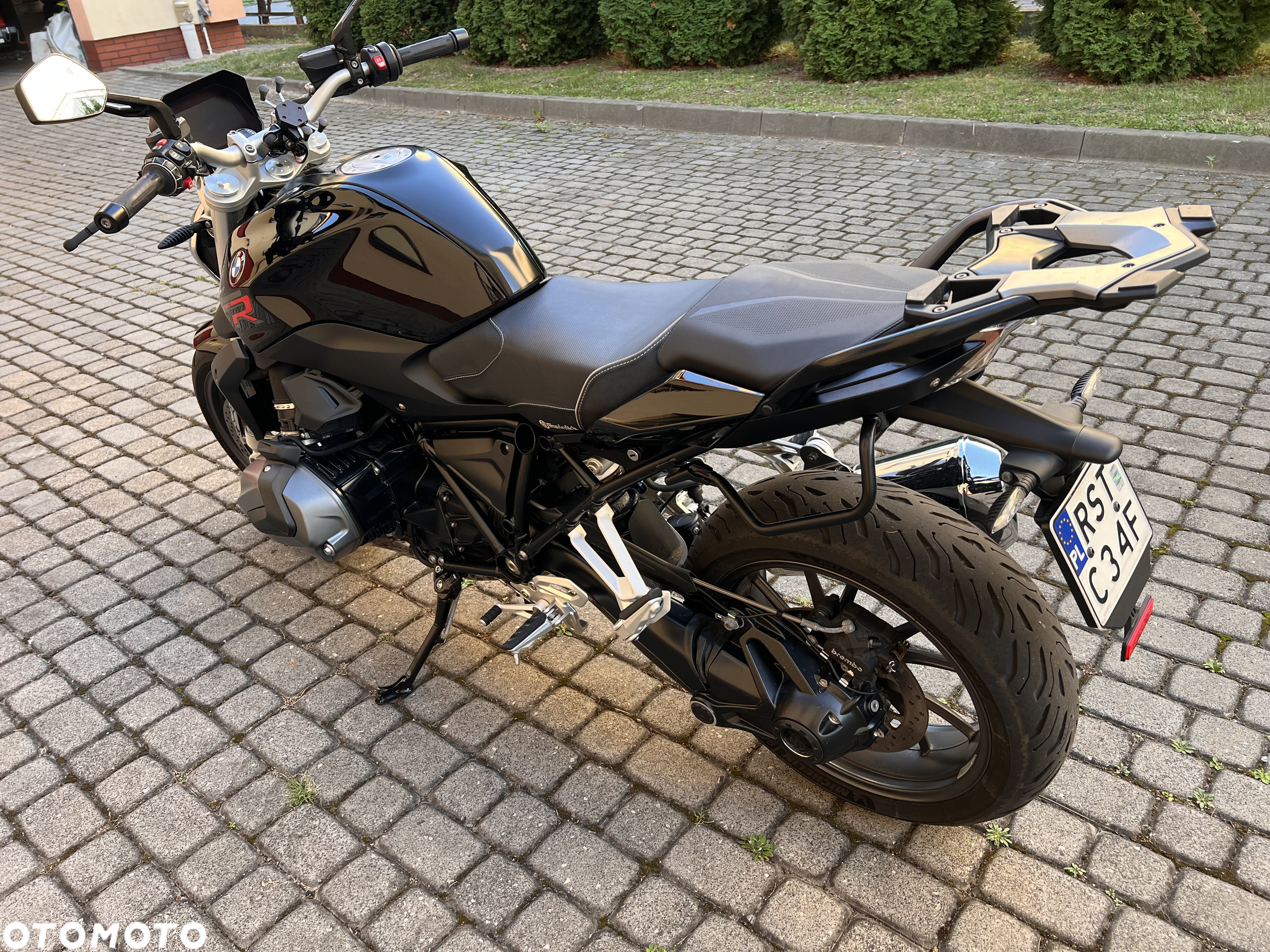 BMW R - 8