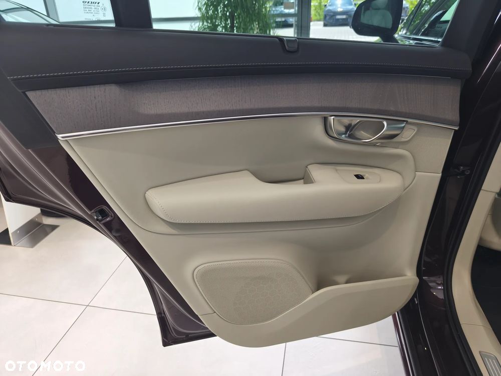 Volvo XC 90 B5 B AWD Ultra Dark 7os - 13