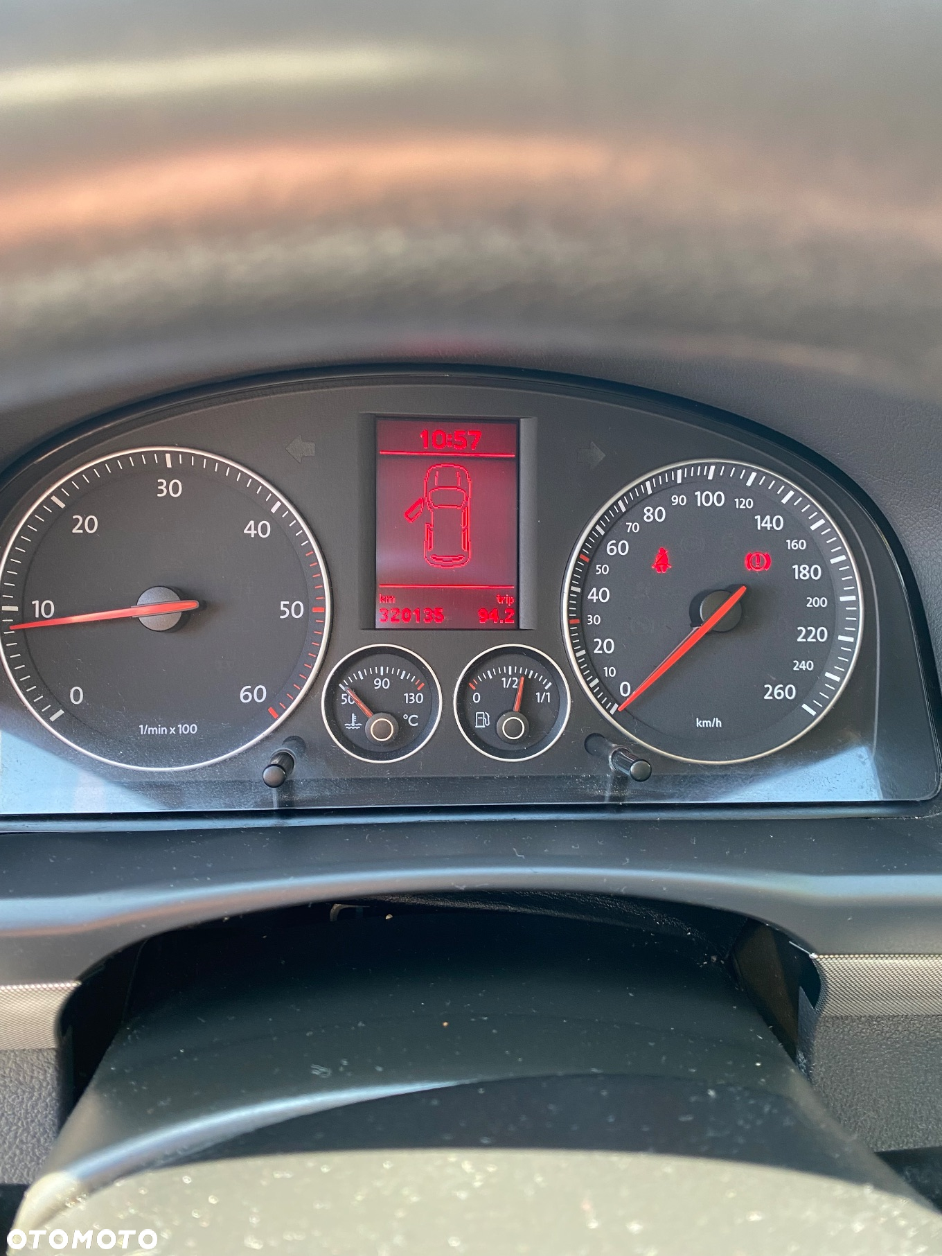 Volkswagen Touran - 5