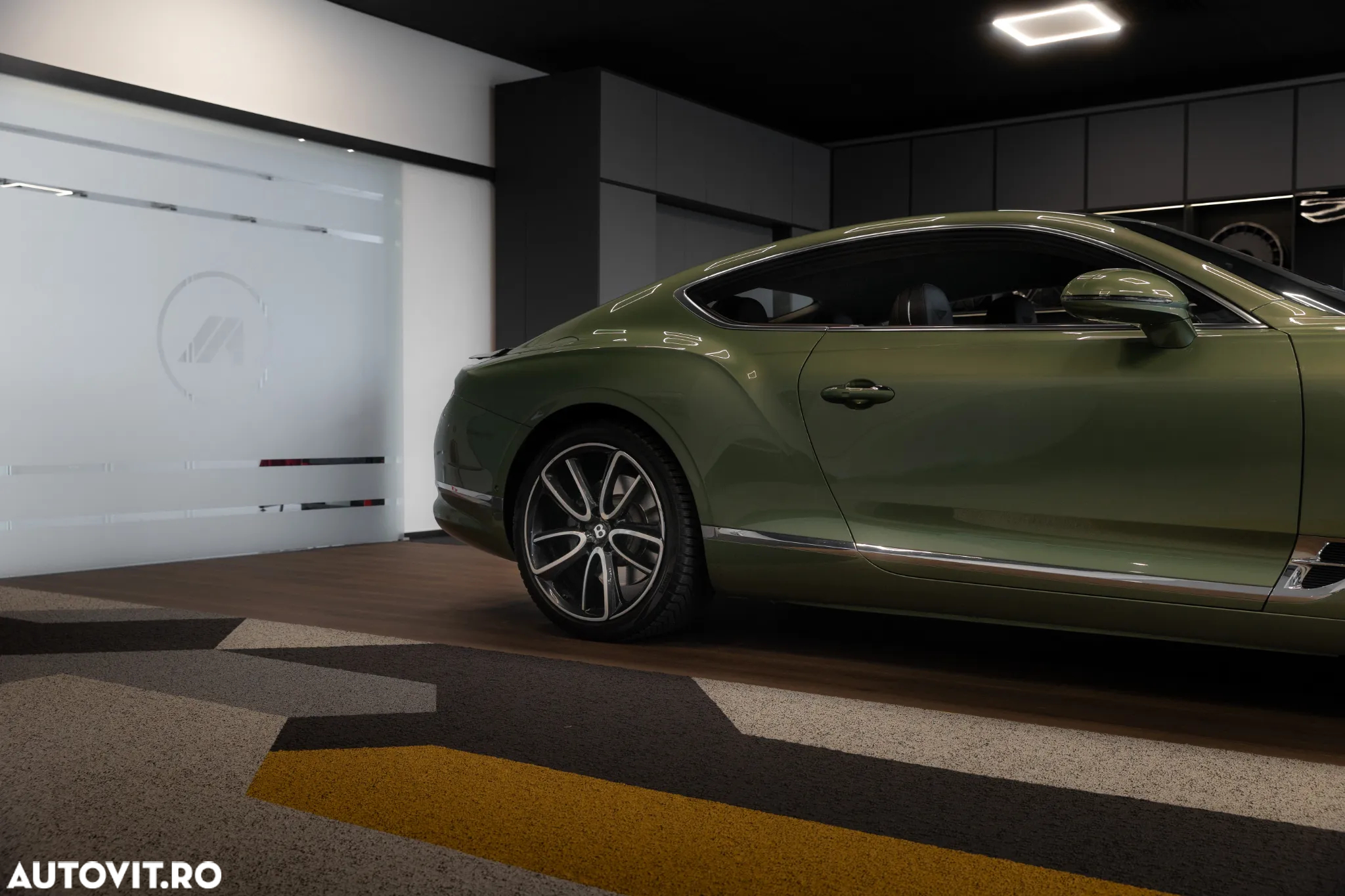 Bentley Continental New GT V8 - 35