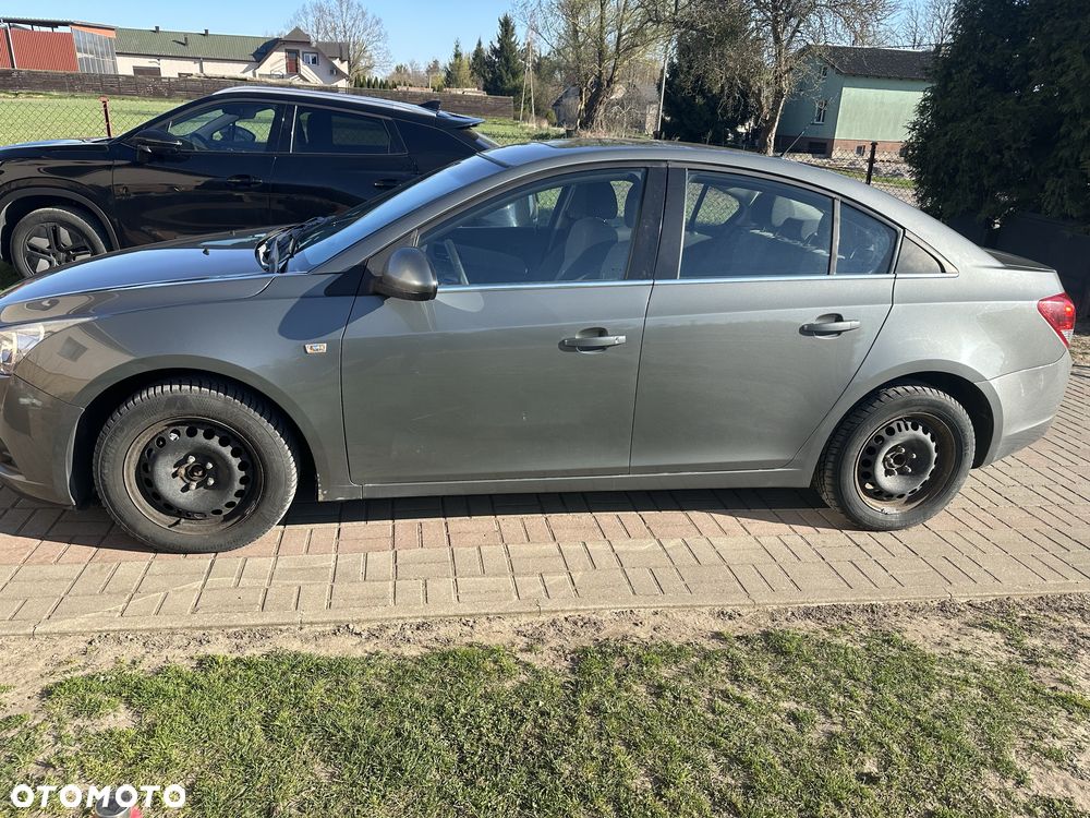 Chevrolet Cruze - 4