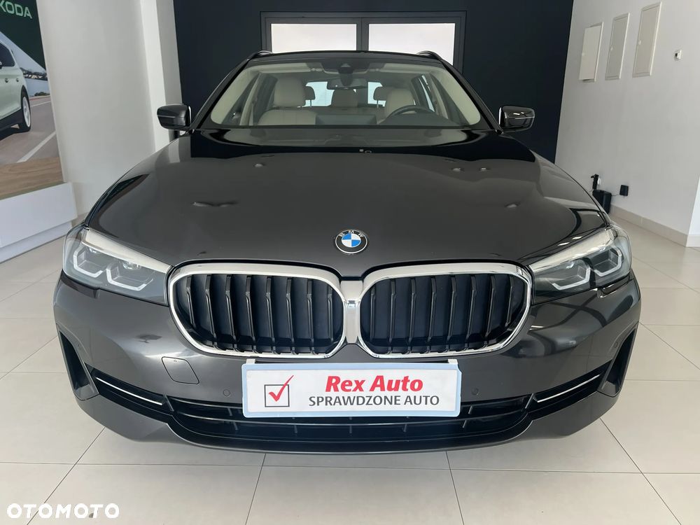 BMW Seria 5 520d mHEV - 5