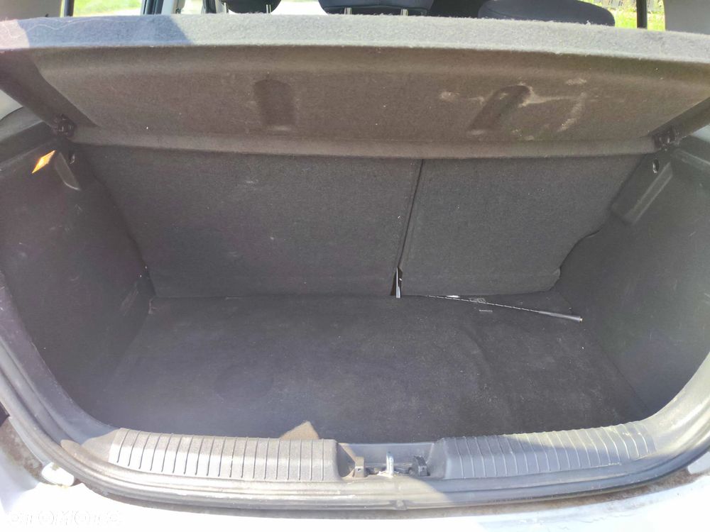 Hyundai i20 1.2 FIFA WM Edition - 14