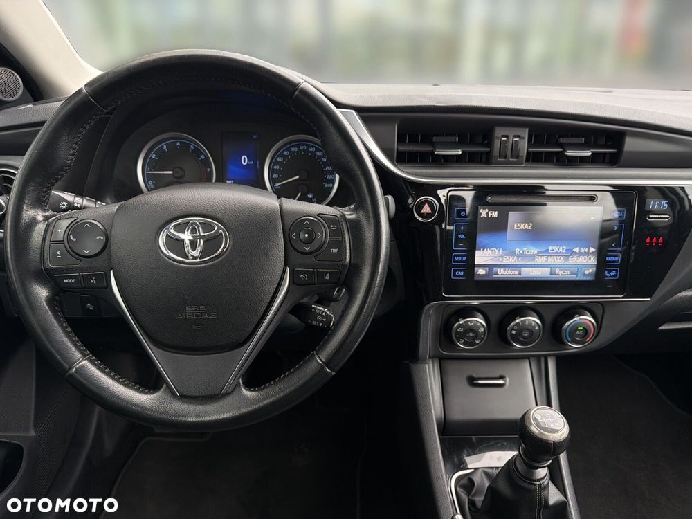 Toyota Corolla 1.6 Comfort - 11