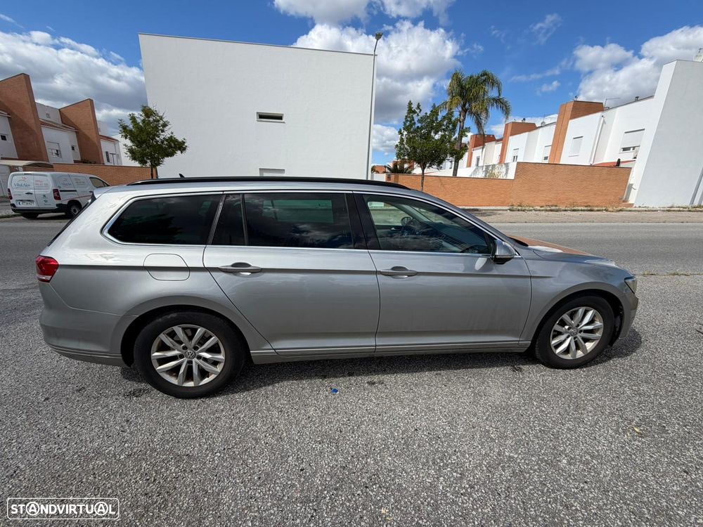 VW Passat Variant 2.0 TDI Confortline DSG - 5