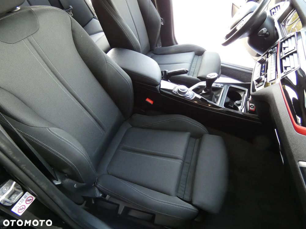 BMW Seria 1 118d Edition Metropolitan - 33