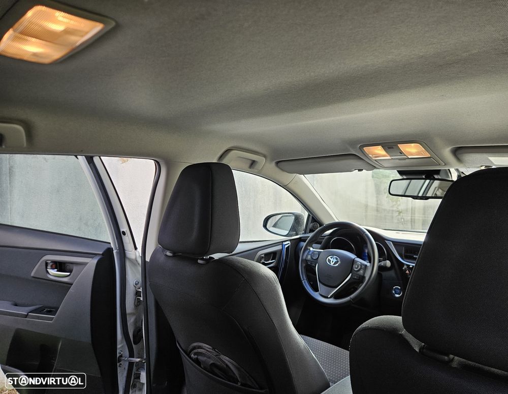 Toyota Auris 1.8 HSD Comfort +P.Techno+P.Sport - 7