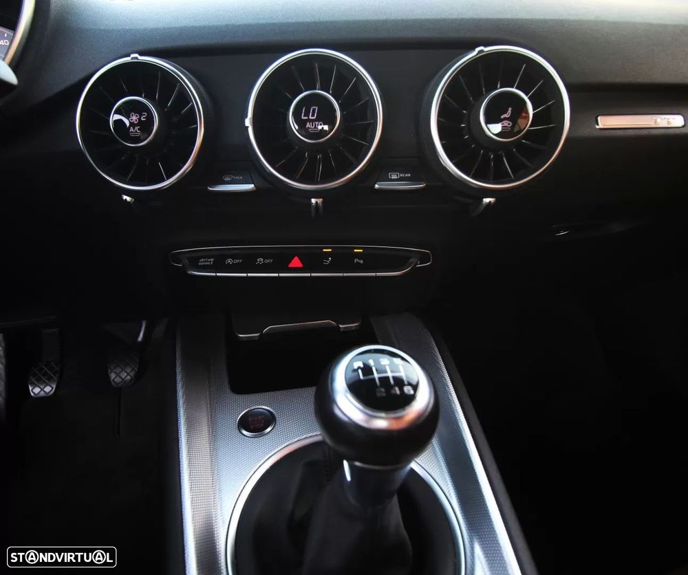 Audi TT Coupé - 16