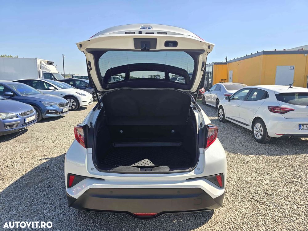 Toyota C-HR - 8