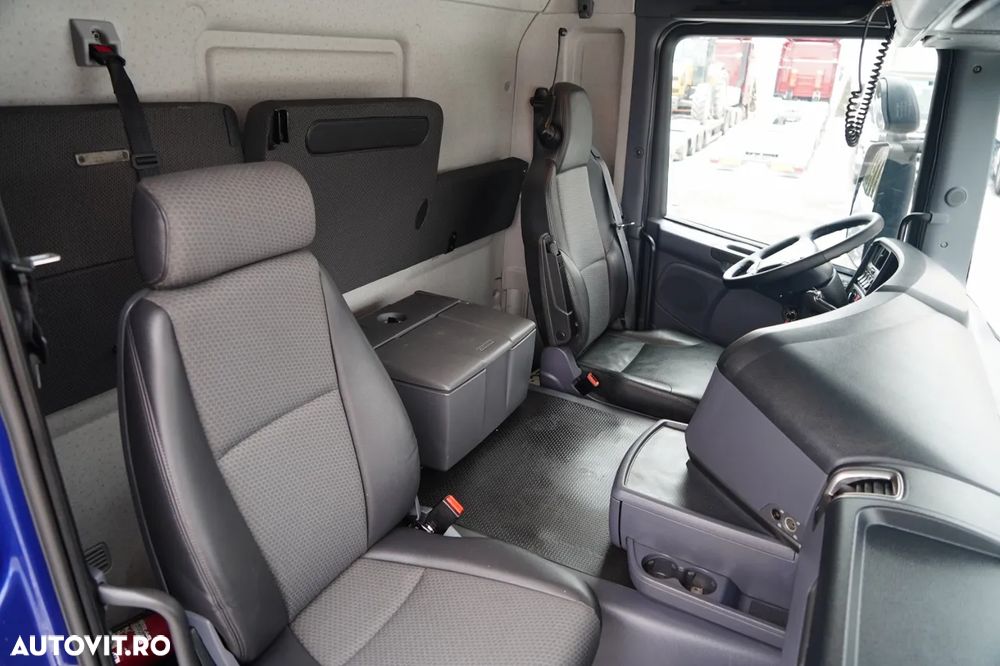 MAN G 490 / 8x4 / BASCULATOR SPATE / CLAPETĂ HIDRAULICĂ / CORTINĂ AUTOMATĂ / MANUALĂ / EURO 6 - 36