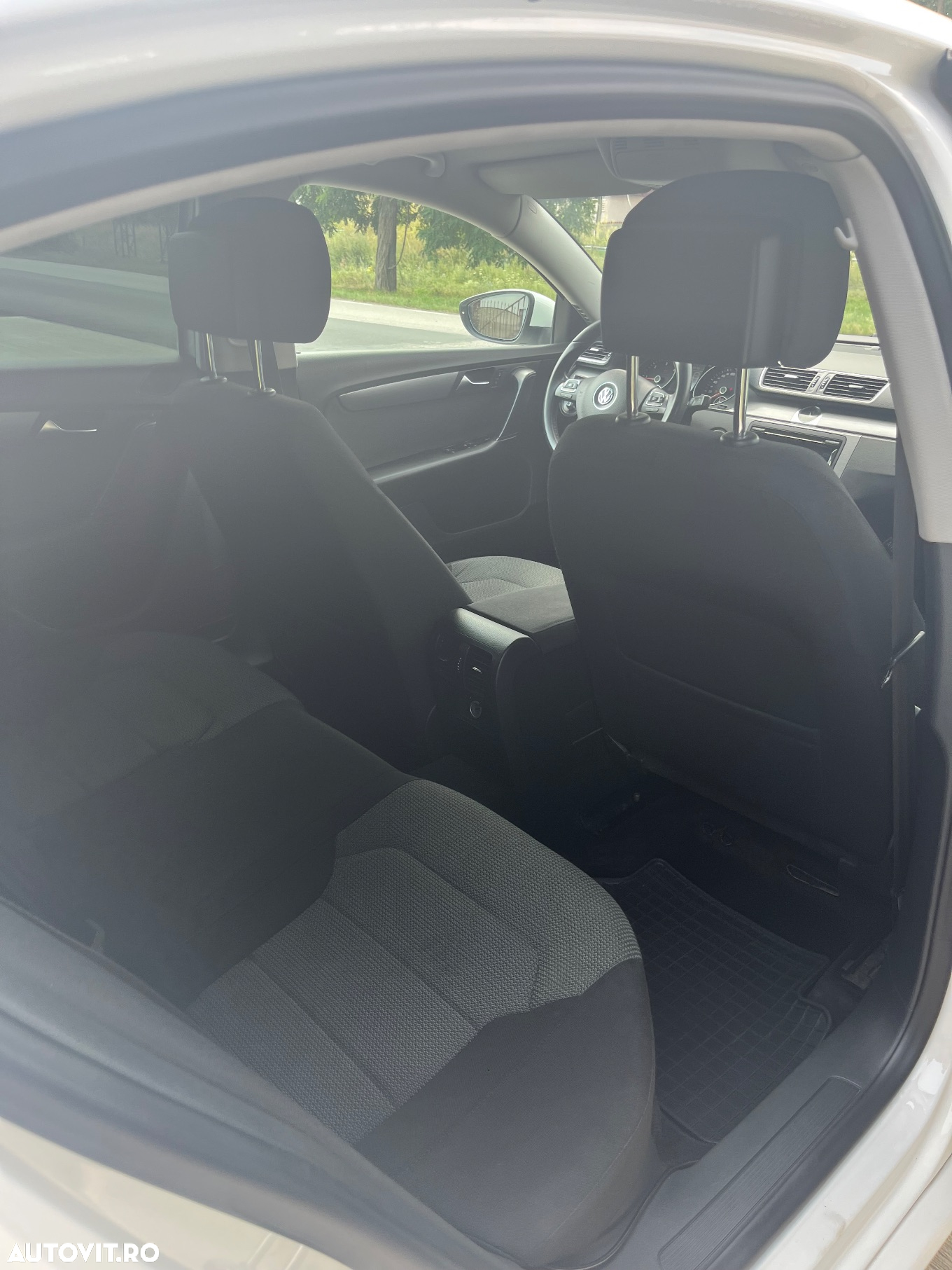 Volkswagen Passat Variant 2.0 TDI 4Motion BlueMotion Technology Comfortline - 8