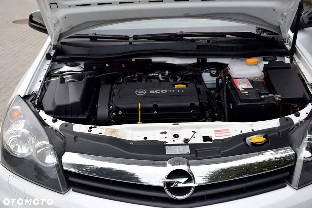 Opel Astra III GTC 1.6 Sport - 21