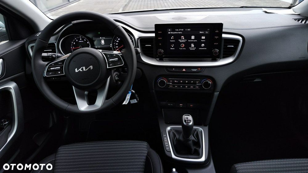Kia Ceed - 14