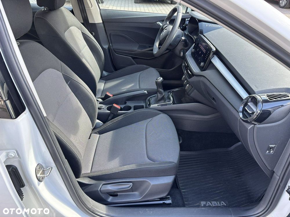 Skoda Fabia 1.0 Ambition - 17