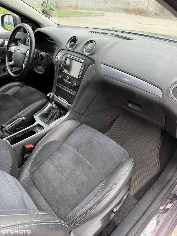 Ford Mondeo 2.2 TDCi Titanium X - 16