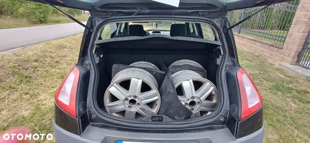 Renault Megane - 8