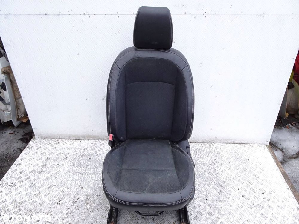 fotel lewy przód nissan qashqai j10 10-13r. anglik - 1
