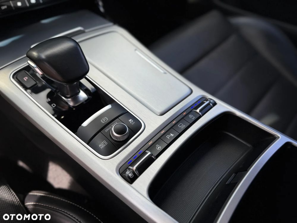 Kia Stinger 2.0 T-GDI GT Line - 24