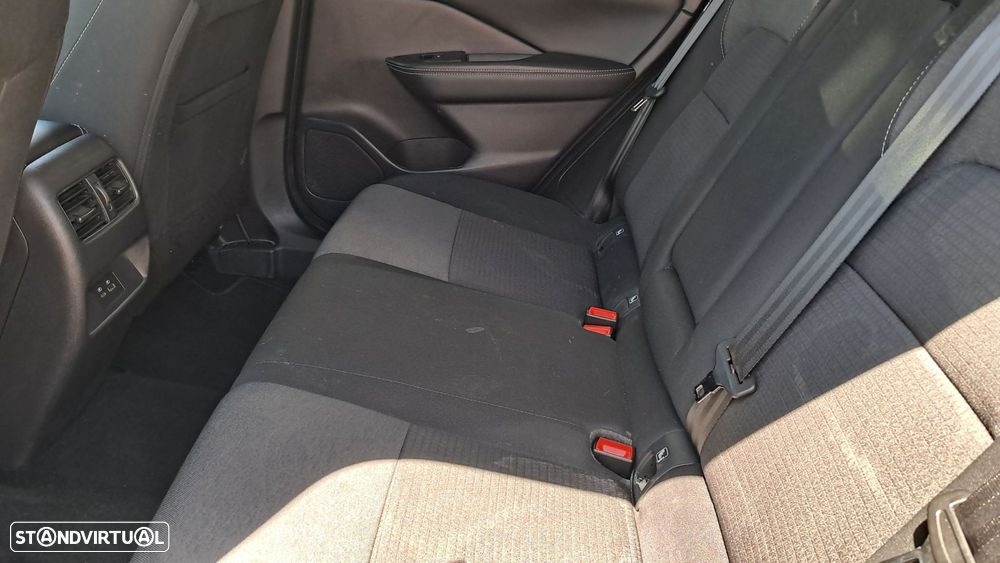 Nissan Qashqai 1.3 DIG-T N-Connecta LED - 9