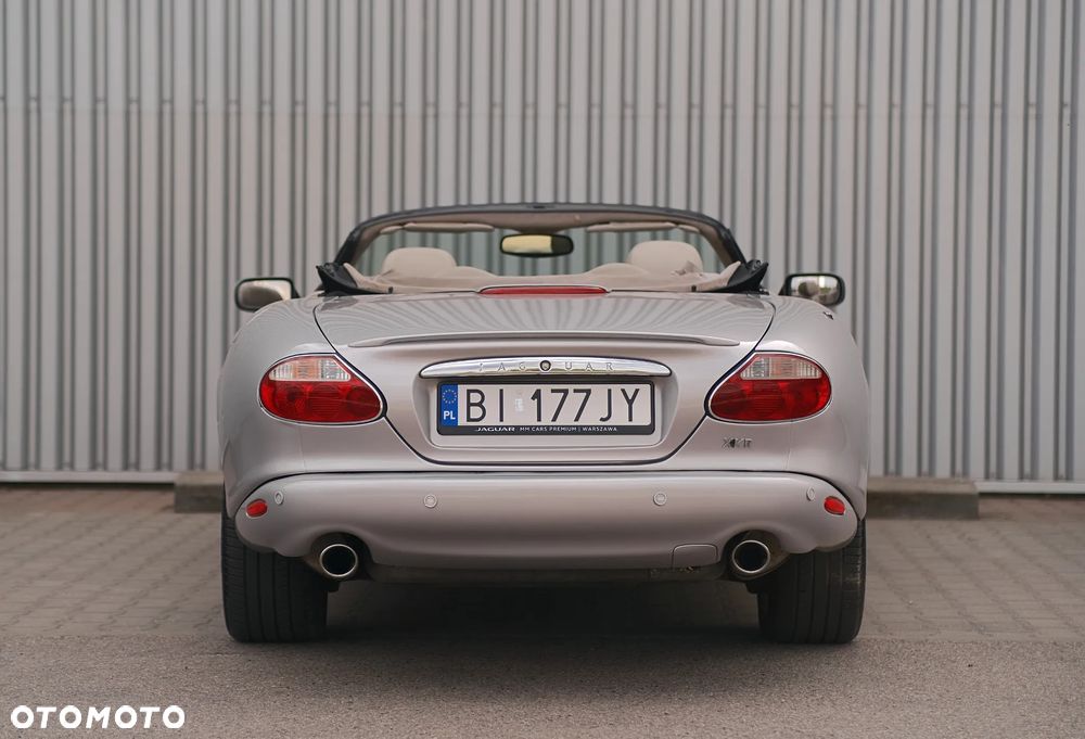 Jaguar XK8 - 14