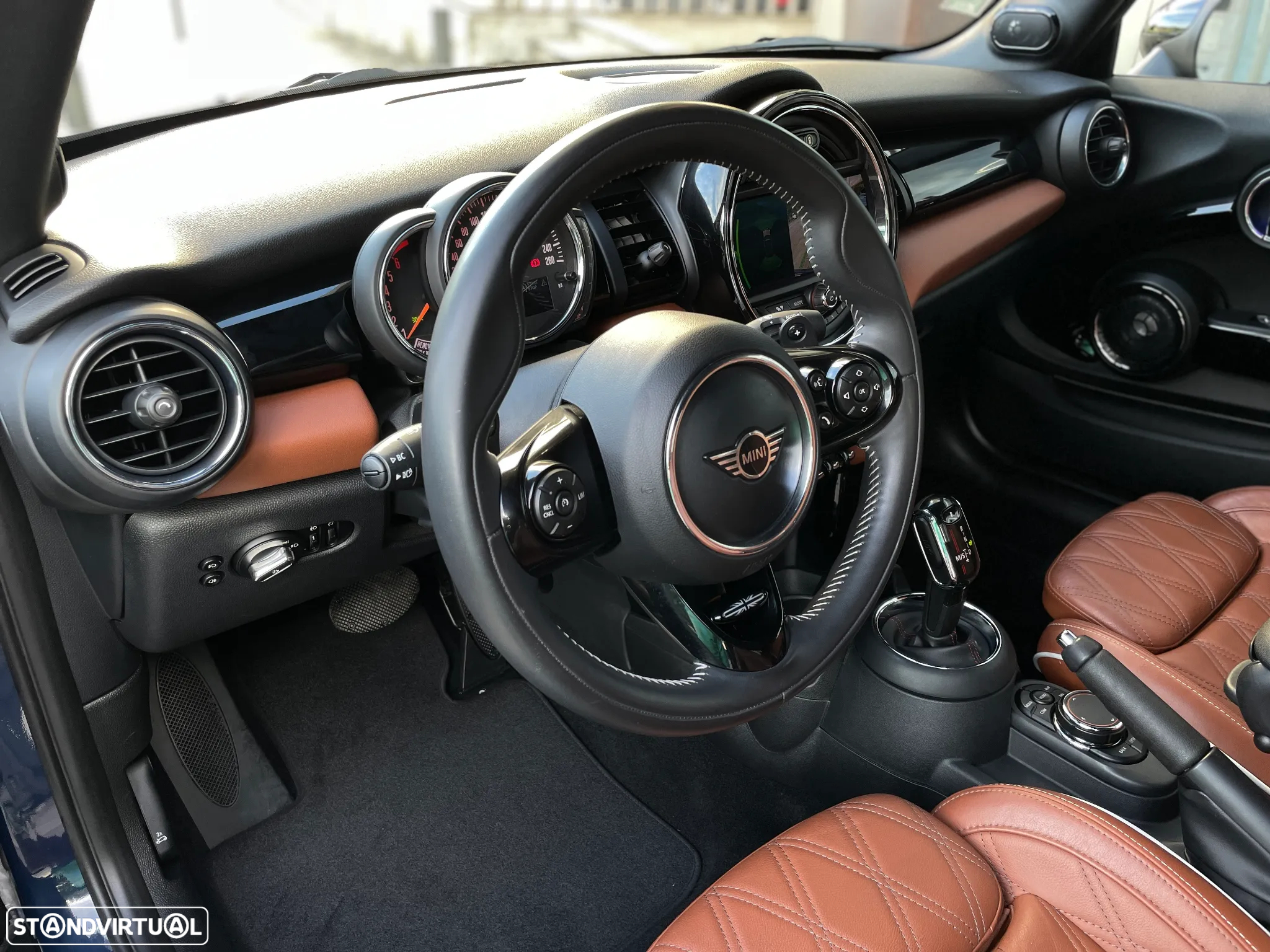 MINI Cabrio Cooper SD Auto - 22