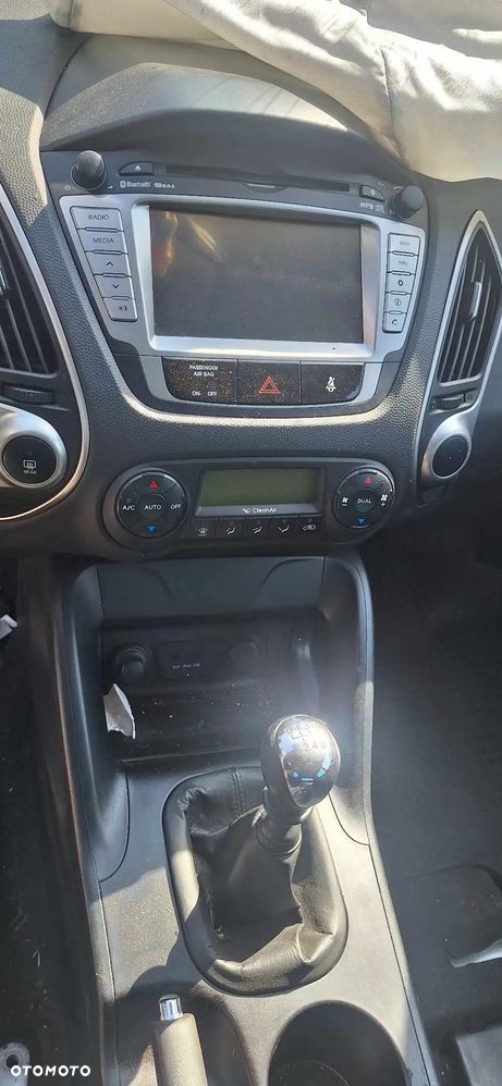 Hyundai IX35 lampa prawy przód - 8