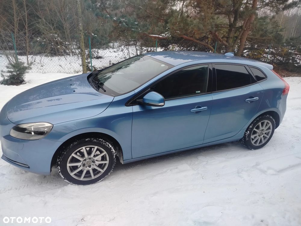 Volvo V40 D2 - 4