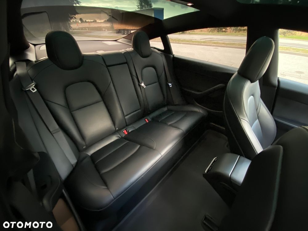 Tesla Model 3 Langstreckenbatterie Allradantrieb Dual Motor Performance - 12