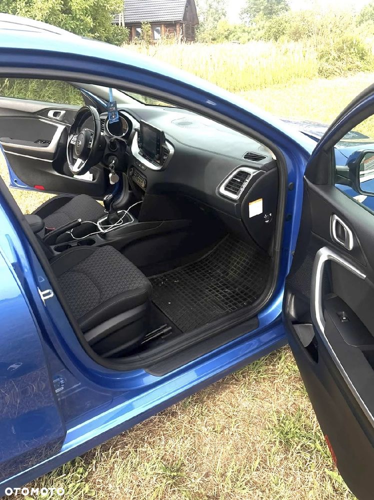 Kia Ceed 1.6 CRDi mHEV GT-Line - 11