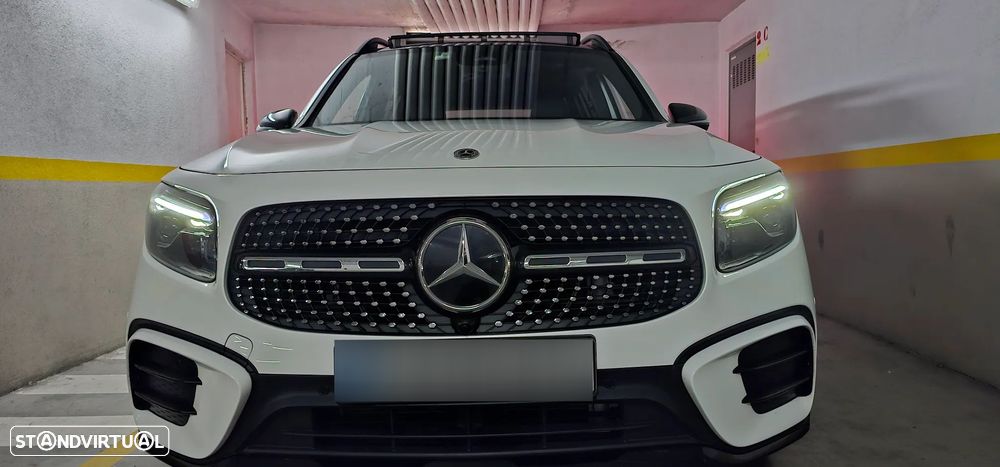 Mercedes-Benz GLB 200 d AMG Line - 12