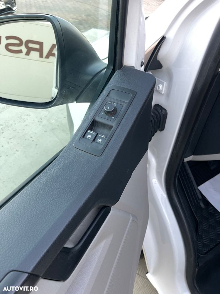 Volkswagen Transporter 2.0TDI  LUNG  USI SPATE - 31