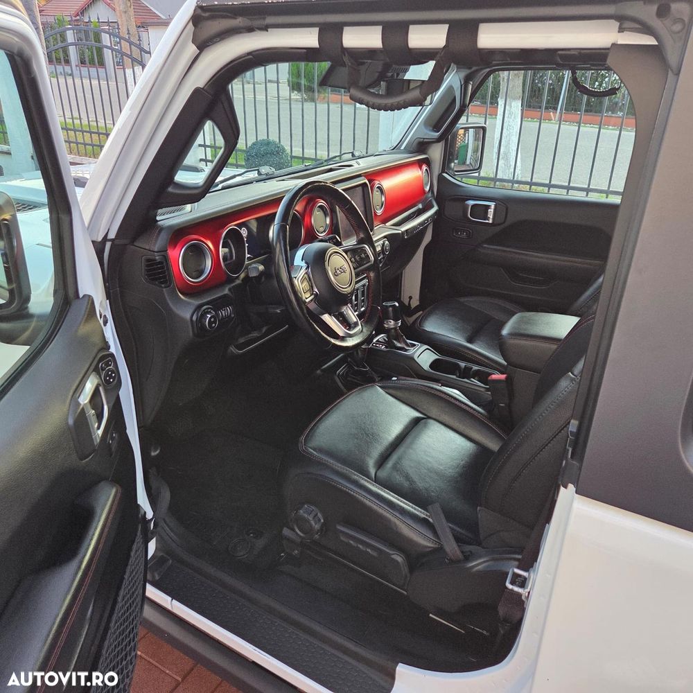 Jeep Wrangler - 9