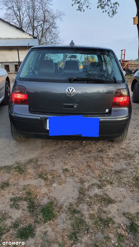 Volkswagen Golf 1.6 - 7
