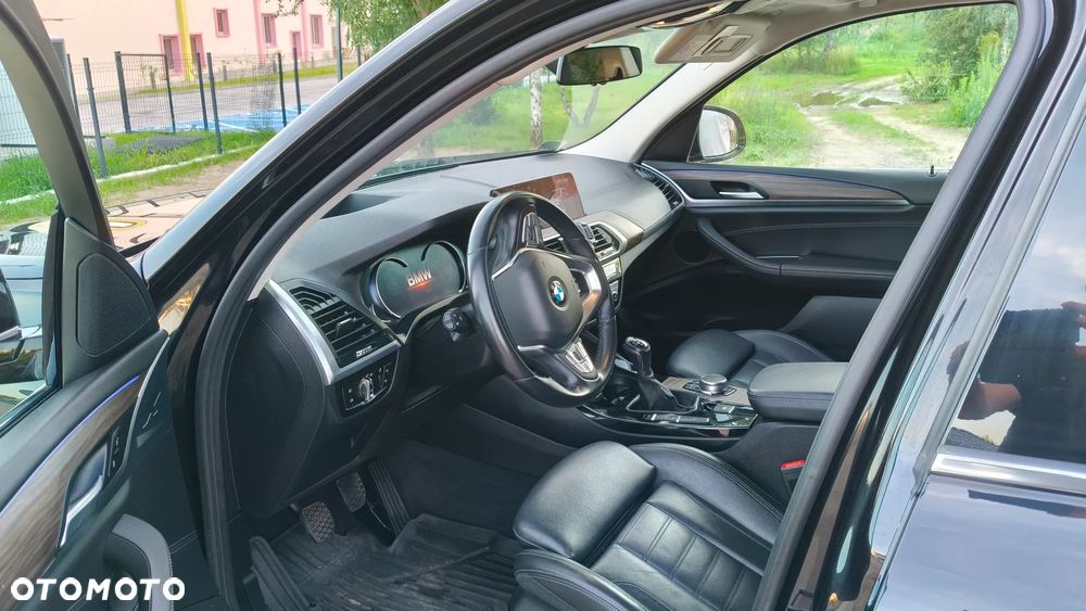 BMW X3 sDrive18d Luxury Line - 6